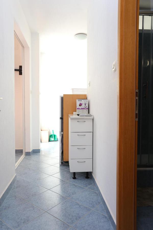 Apartments By The Sea Slatine, Ciovo - 14541 Ngoại thất bức ảnh