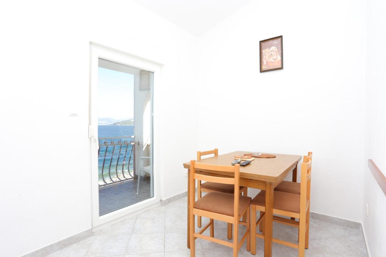 Apartments By The Sea Slatine, Ciovo - 14541 Ngoại thất bức ảnh