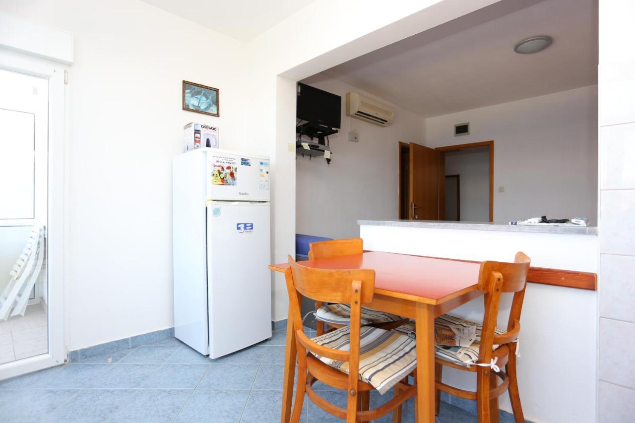 Apartments By The Sea Slatine, Ciovo - 14541 Ngoại thất bức ảnh